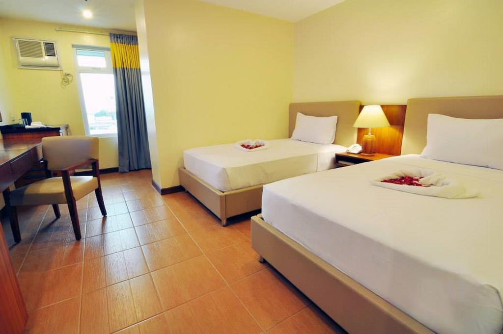 The Well Hotel Cebu Exterior photo