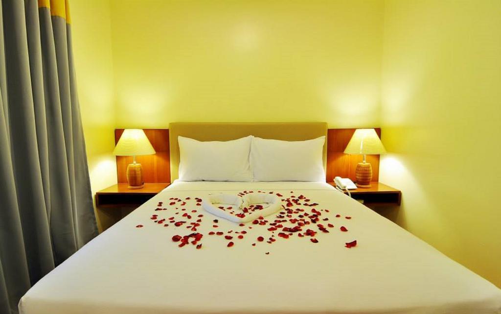 The Well Hotel Cebu Exterior photo