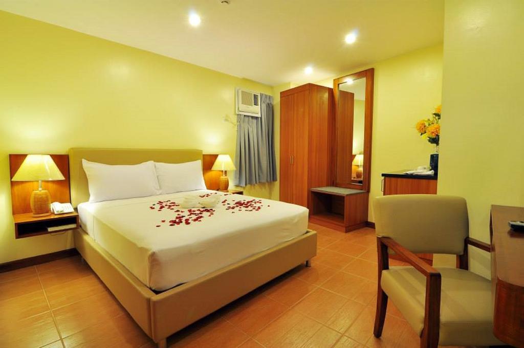 The Well Hotel Cebu Exterior photo