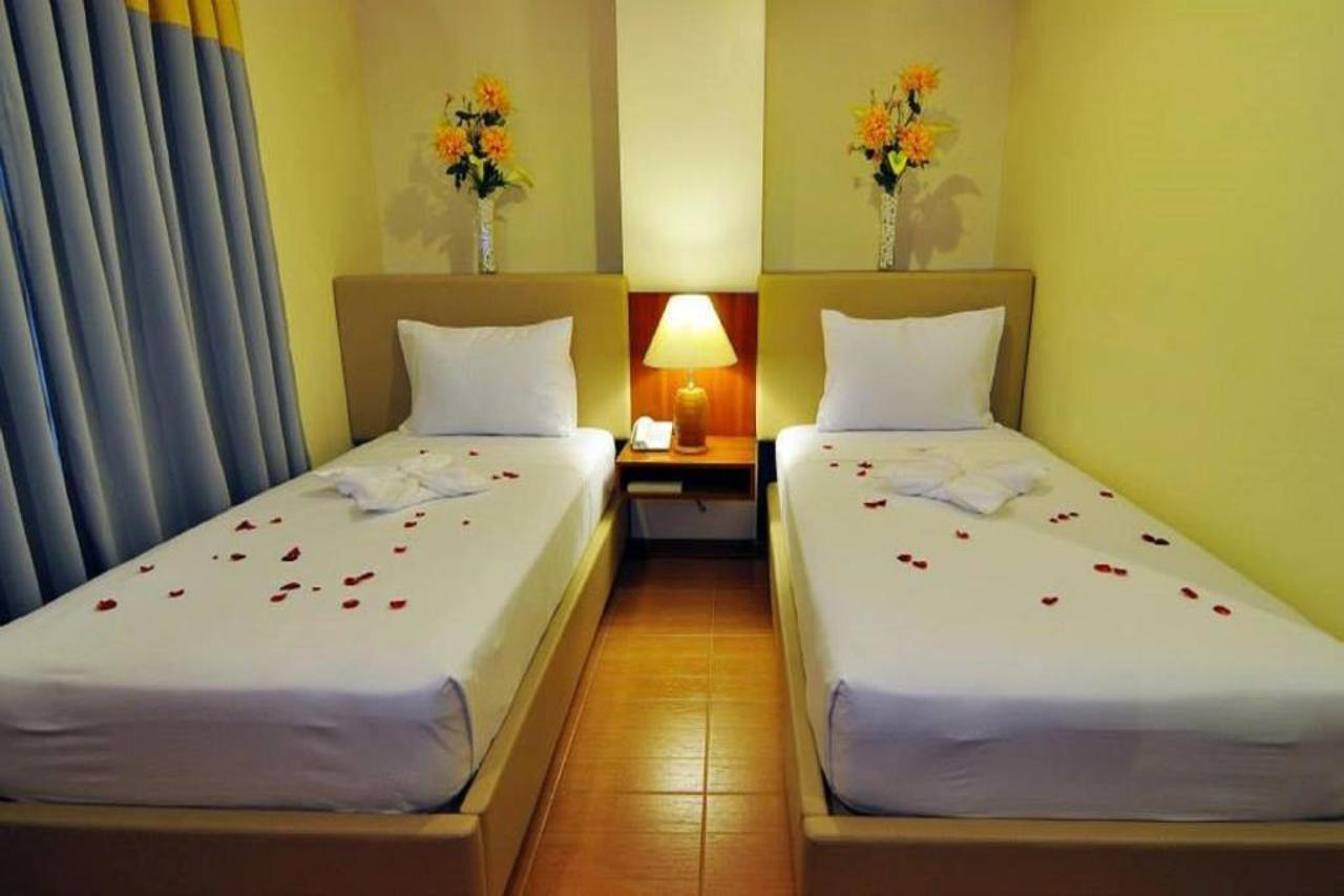 The Well Hotel Cebu Exterior photo