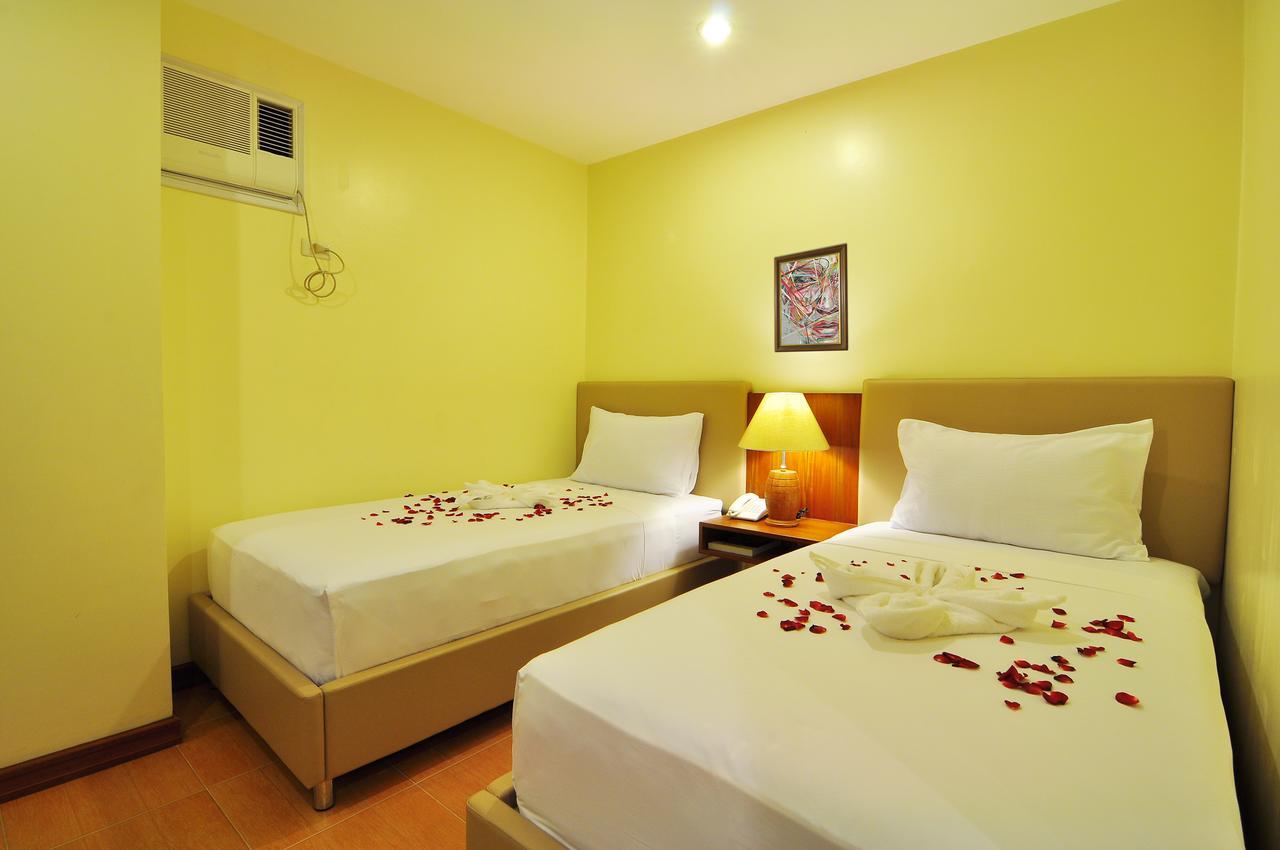 The Well Hotel Cebu Exterior photo