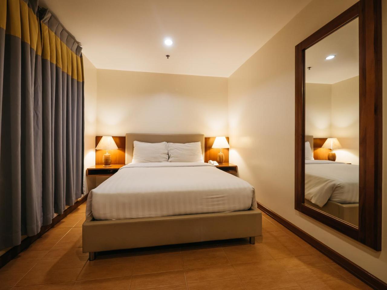 The Well Hotel Cebu Exterior photo