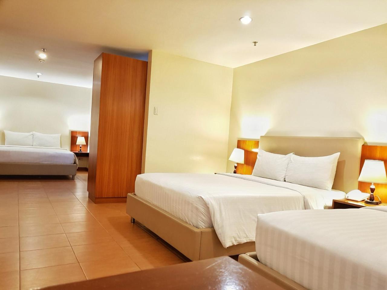 The Well Hotel Cebu Exterior photo